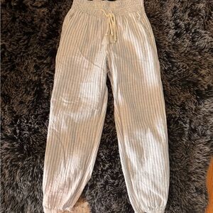 Aeri S White linen blend joggers